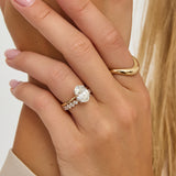 Slanted Oval 3/4 Band